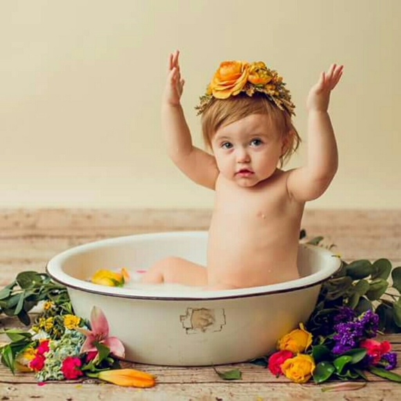 Meet your Posher, Lisa Marie.... - Picture 5 of 8